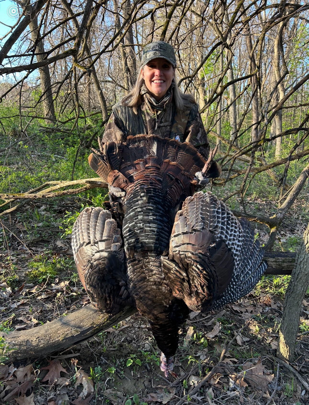 BFOA-Lady-w-turkey-stump